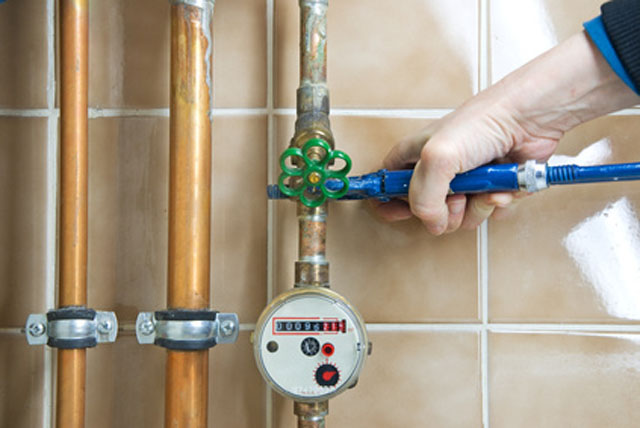 Heizungsrohre Zange
